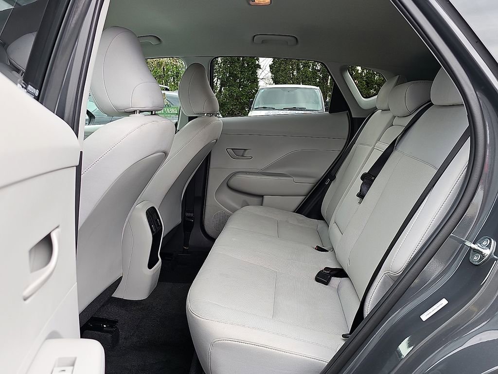 Used 2025 Hyundai Kona SEL image 10