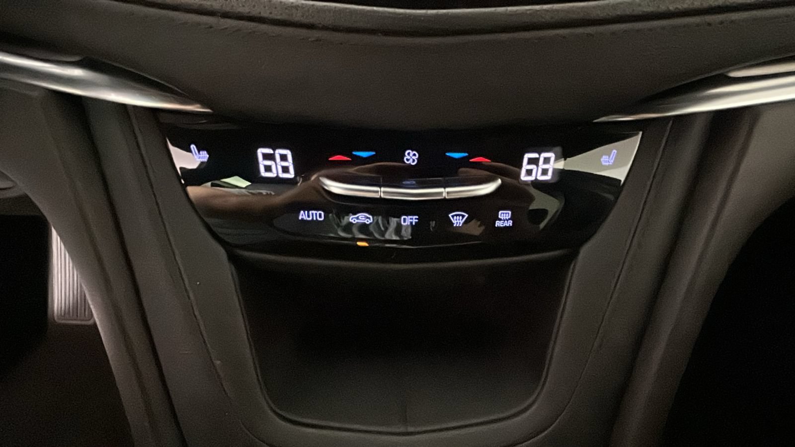 Used 2022 Cadillac XT5 Luxury AWD/4WD image 22