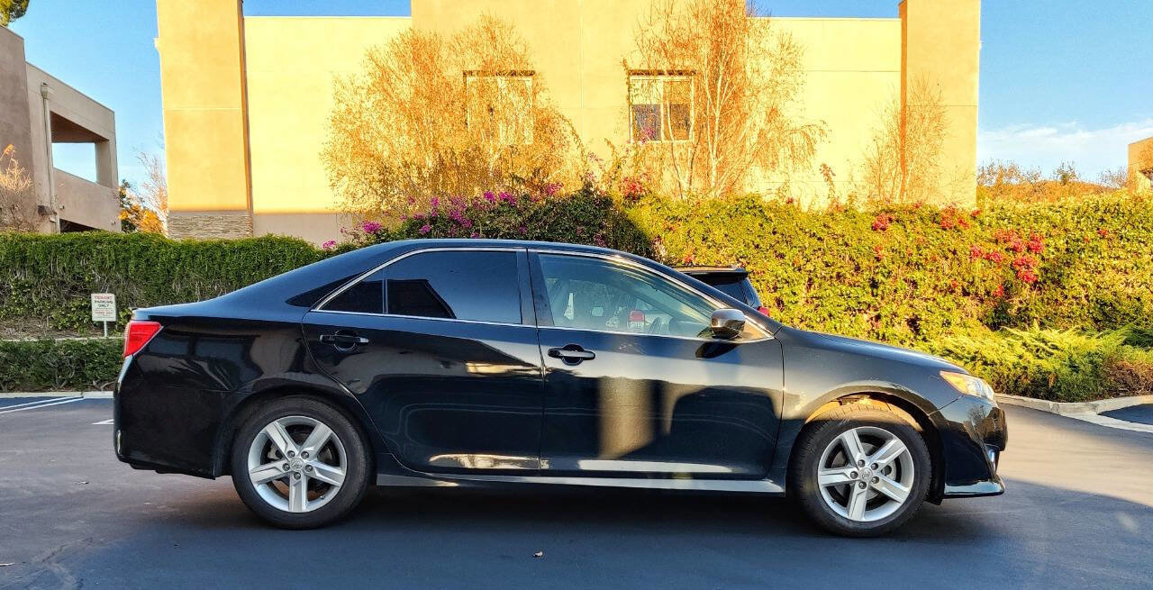 Used 2012 Toyota Camry SE image 8