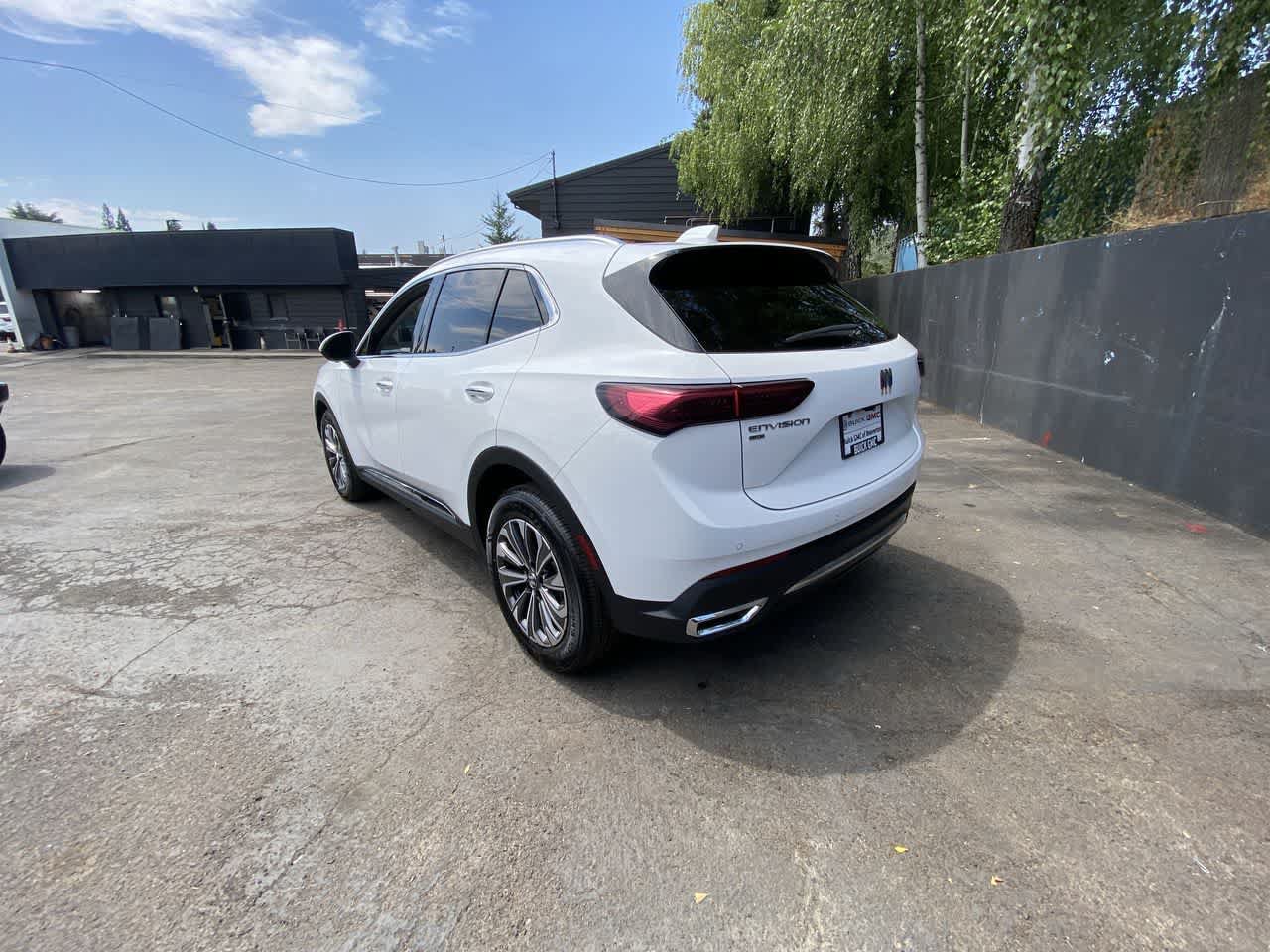 Used 2024 Buick Envision Preferred AWD/4WD image 4