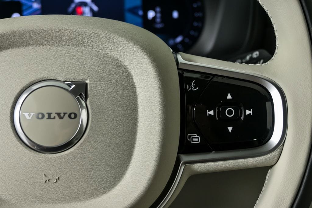 Certified 2026 Volvo XC90 B6 Ultra w/ Protection Package AWD/4WD image 13