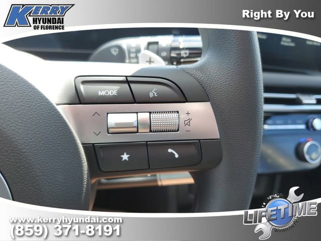 New 2026 Hyundai Tucson Blue SE image 23