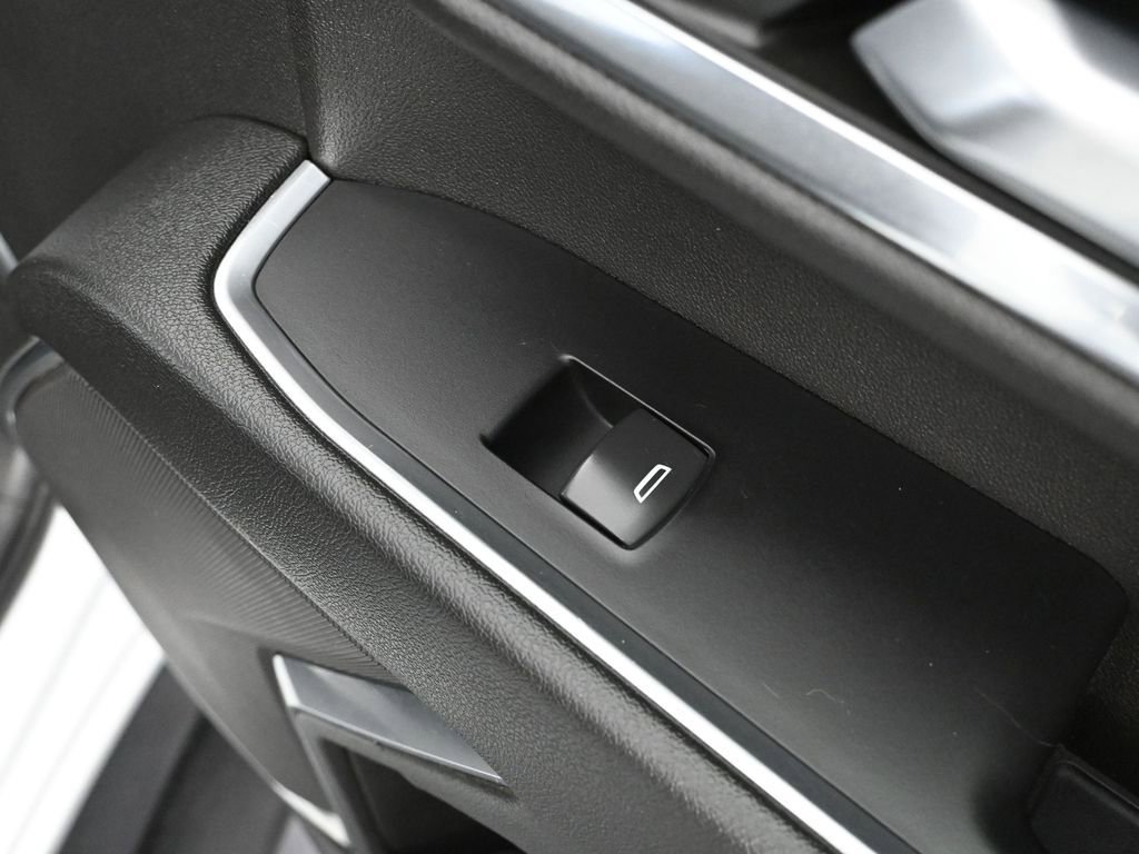 Used 2024 GMC Sierra 3500 SLE w/ SLE Convenience Package image 46