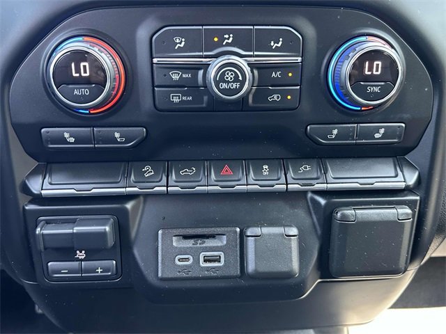 Used 2020 Chevrolet Silverado 2500 LTZ w/ Z71 Off-Road Package image 35