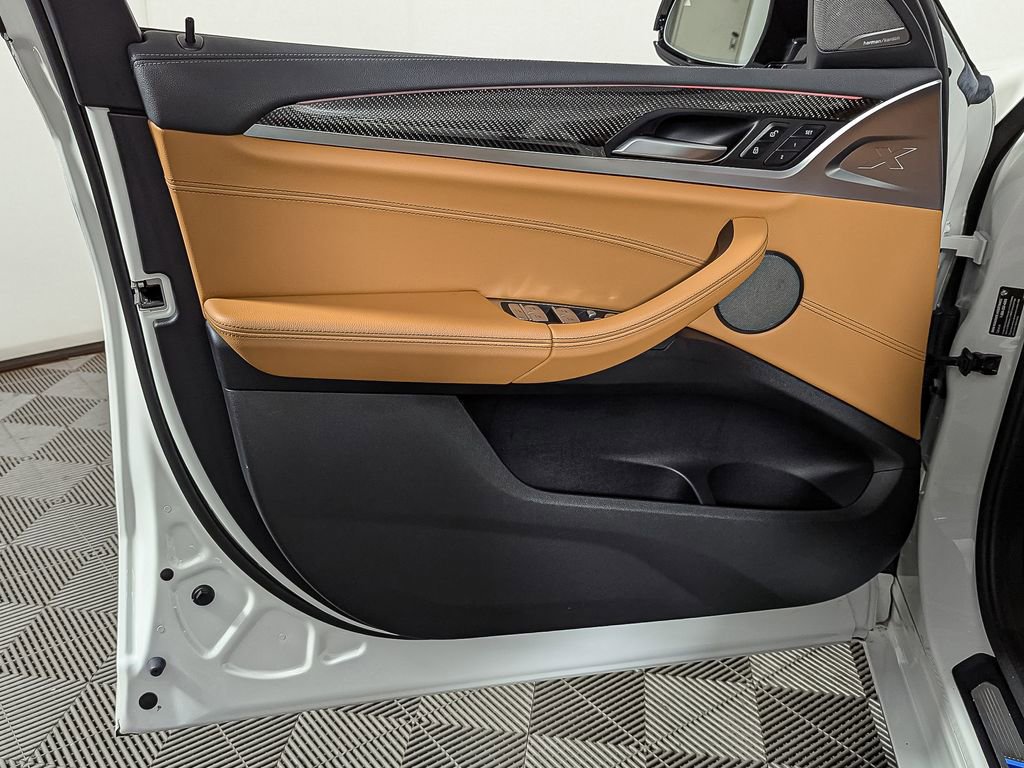 Used 2021 BMW X4 xDrive30i w/ M Sport Package image 14