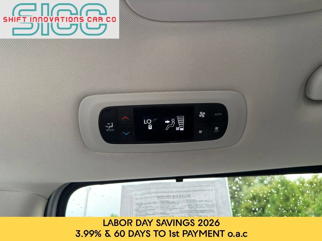 Used 2024 Chrysler Pacifica Touring-L FWD image 21