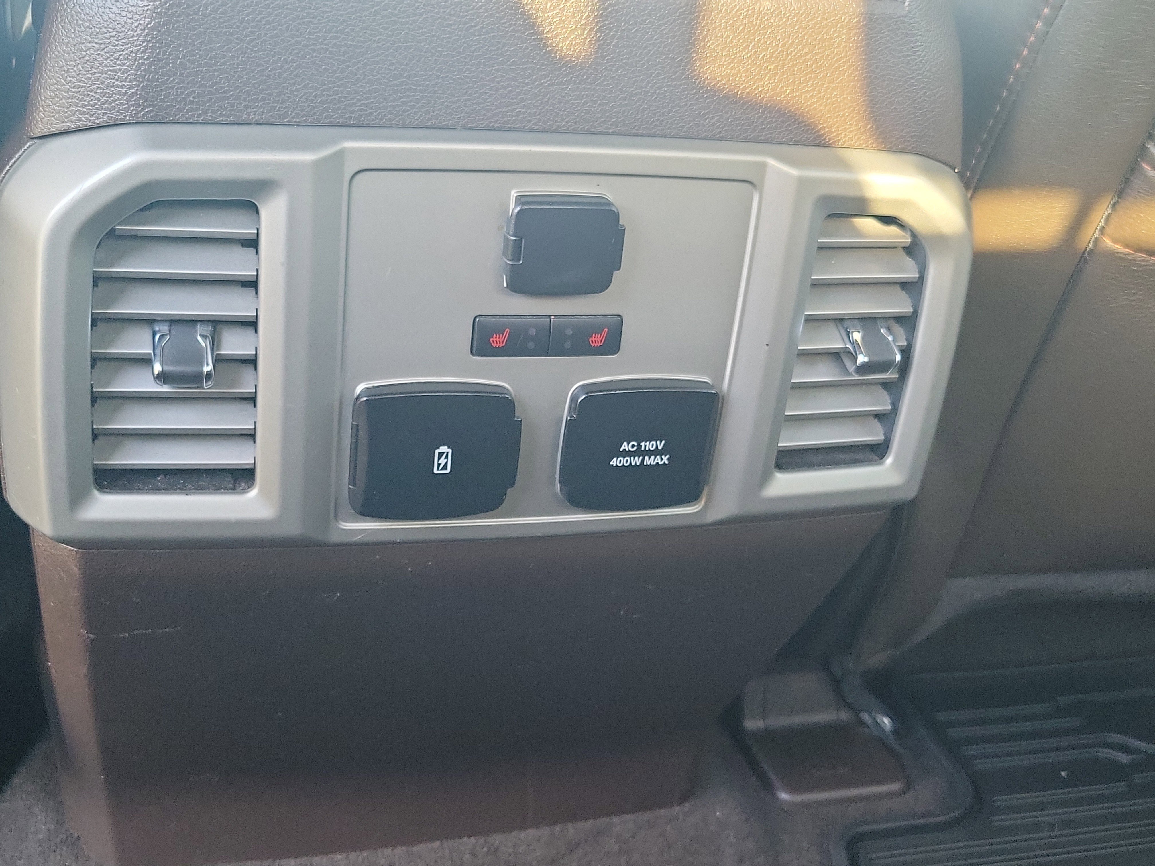 Used 2018 Ford F150 King Ranch w/ Equipment Group 601A Luxury AWD/4WD image 13