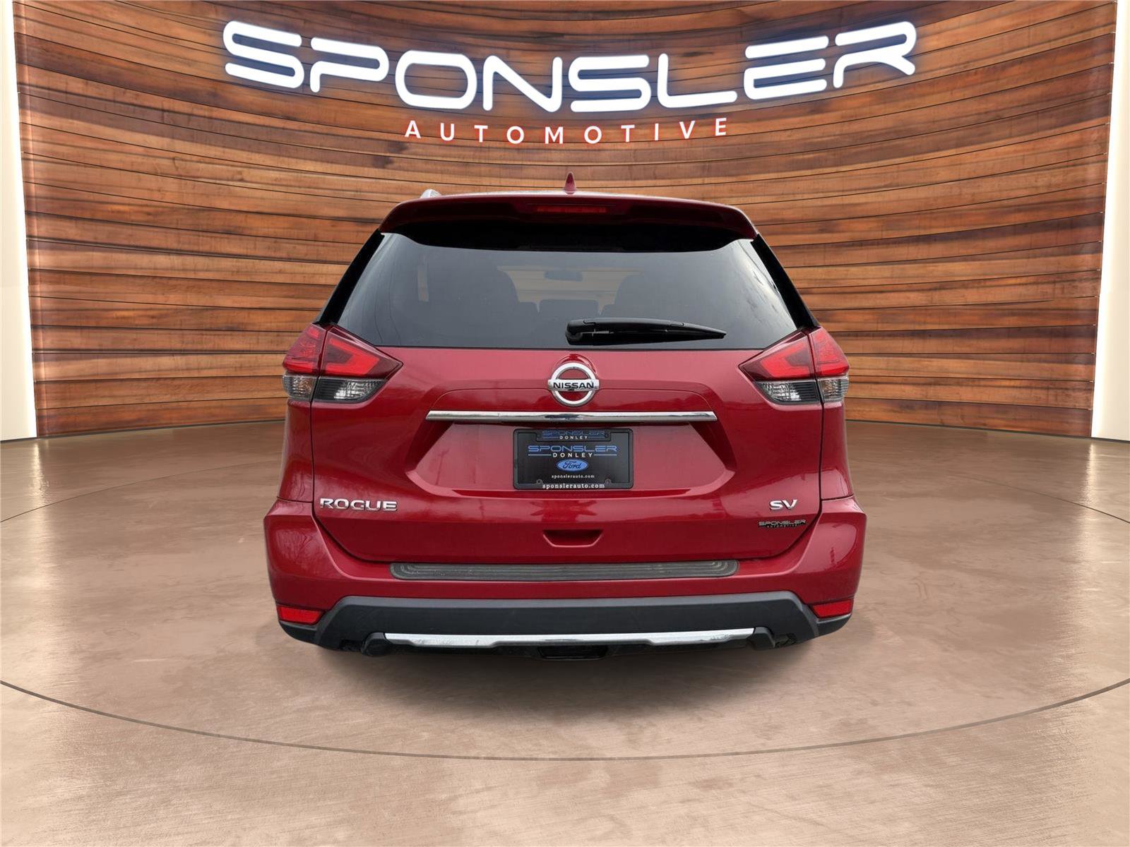Used 2017 Nissan Rogue SV image 5