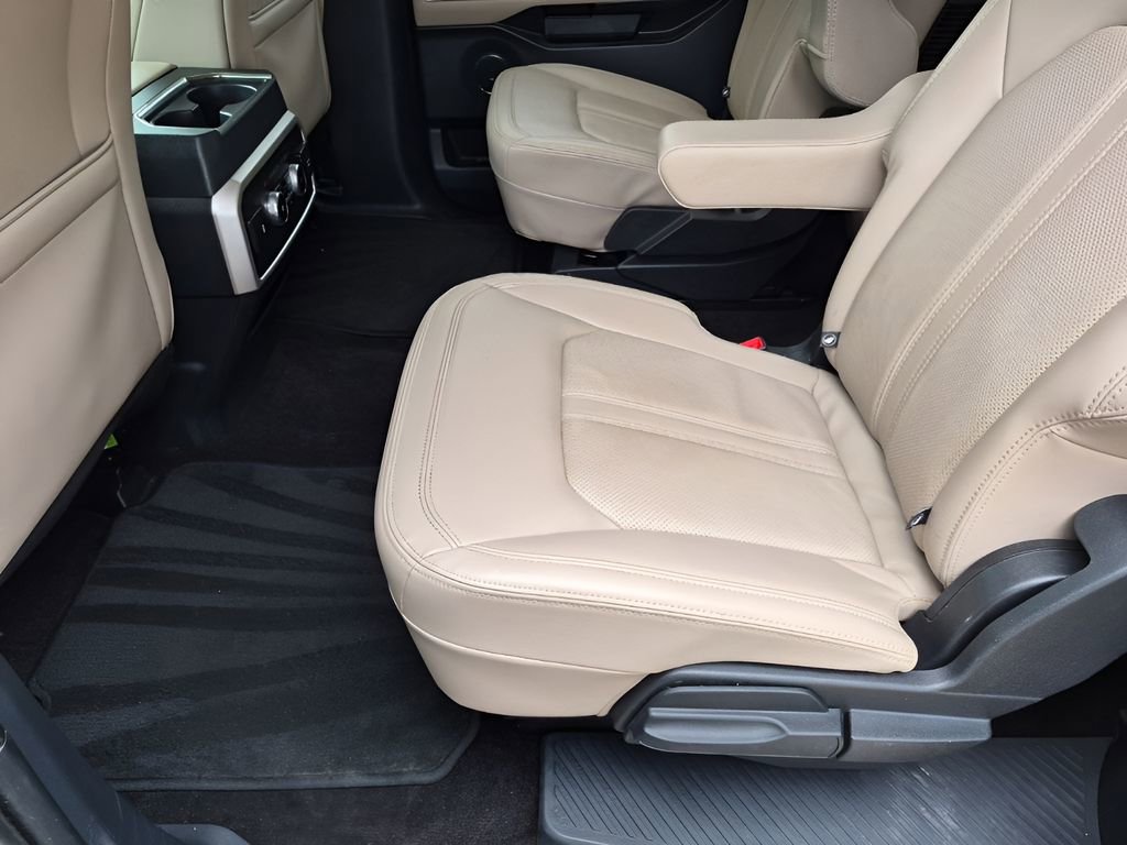 Used 2022 Ford Expedition Max Limited AWD/4WD image 23