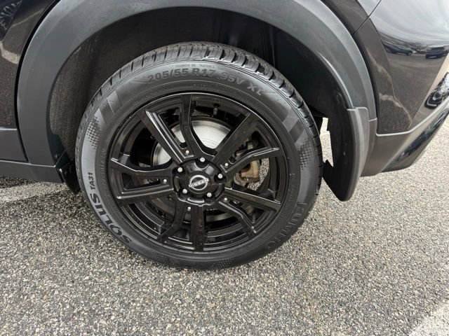 Certified 2023 Nissan Kicks SR w/ SR Premium Package FWD image 12