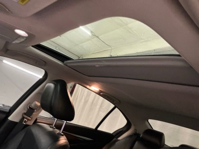 Used 2018 INFINITI Q50 Luxe w/ Essential Package (3.0T Luxe) AWD/4WD image 15