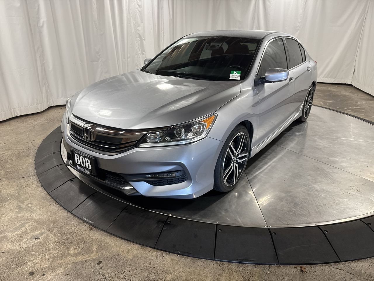 Used 2017 Honda Accord Sport image 1