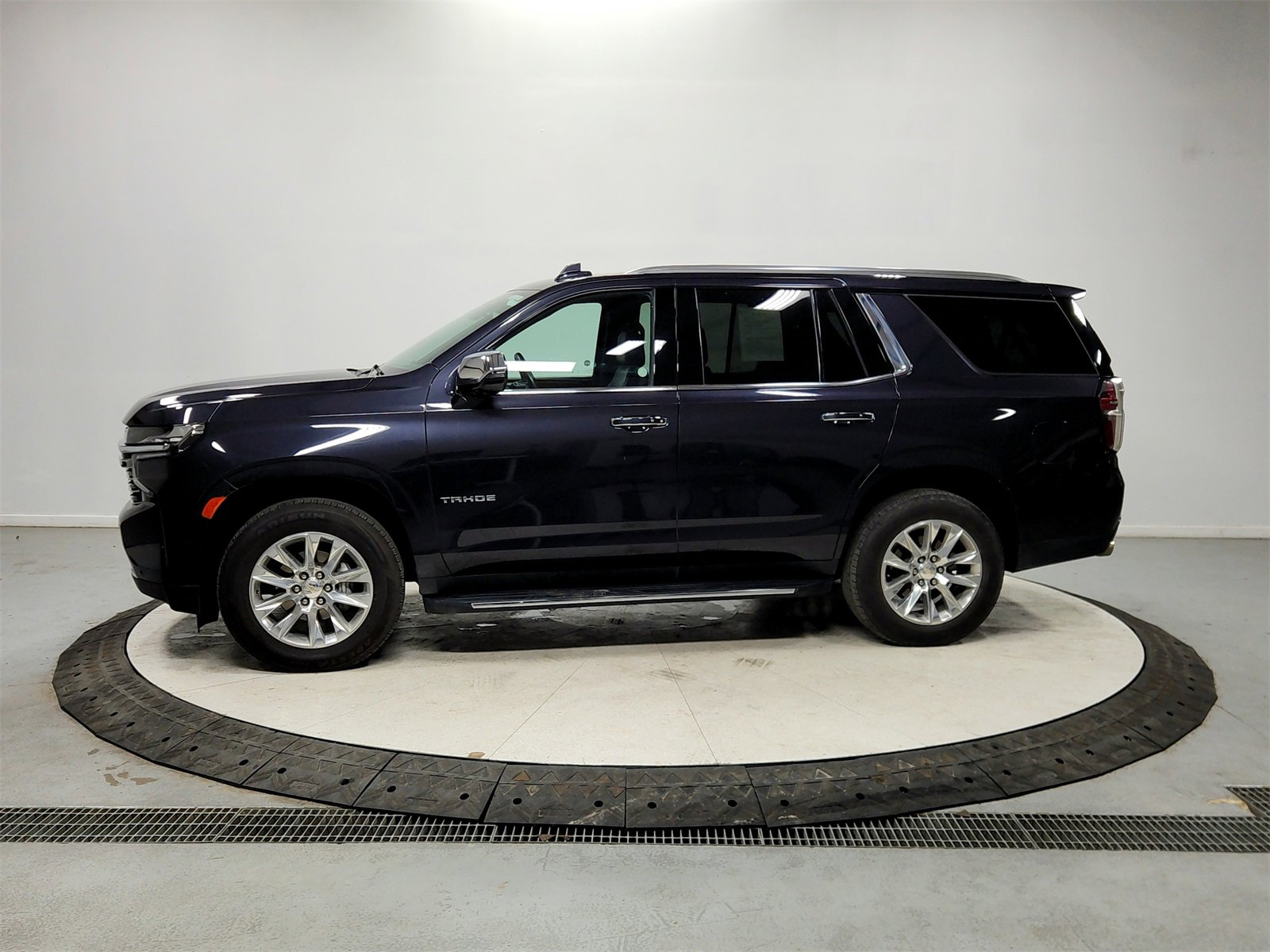 Used 2024 Chevrolet Tahoe Premier image 4