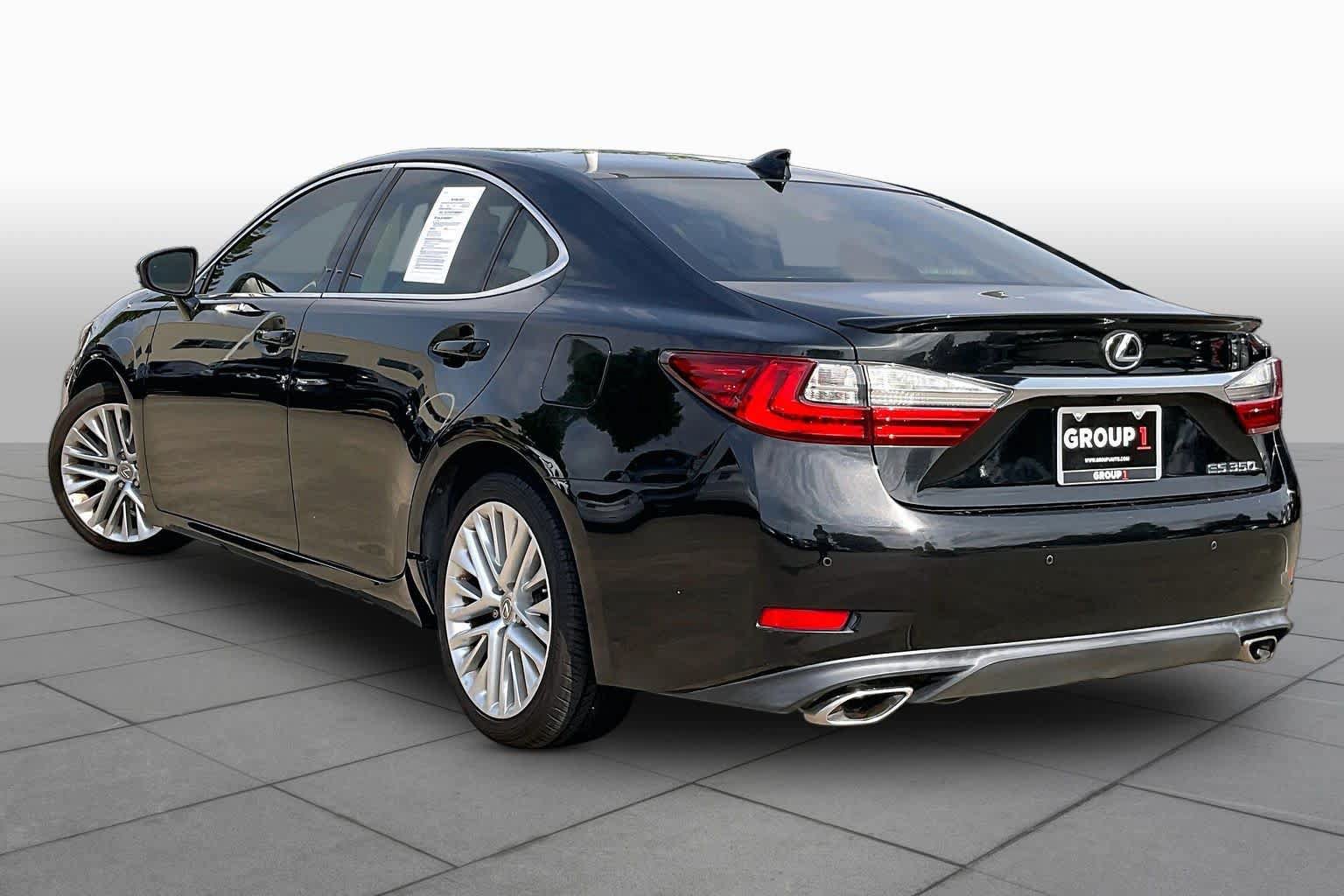Used 2016 Lexus ES 350 w/ Ultra Luxury Package FWD image 10