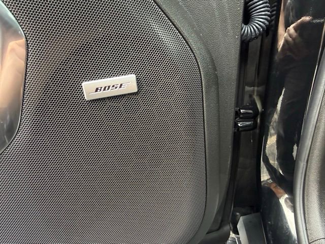 Used 2025 Chevrolet Suburban Z71 w/ Comfort Package image 25