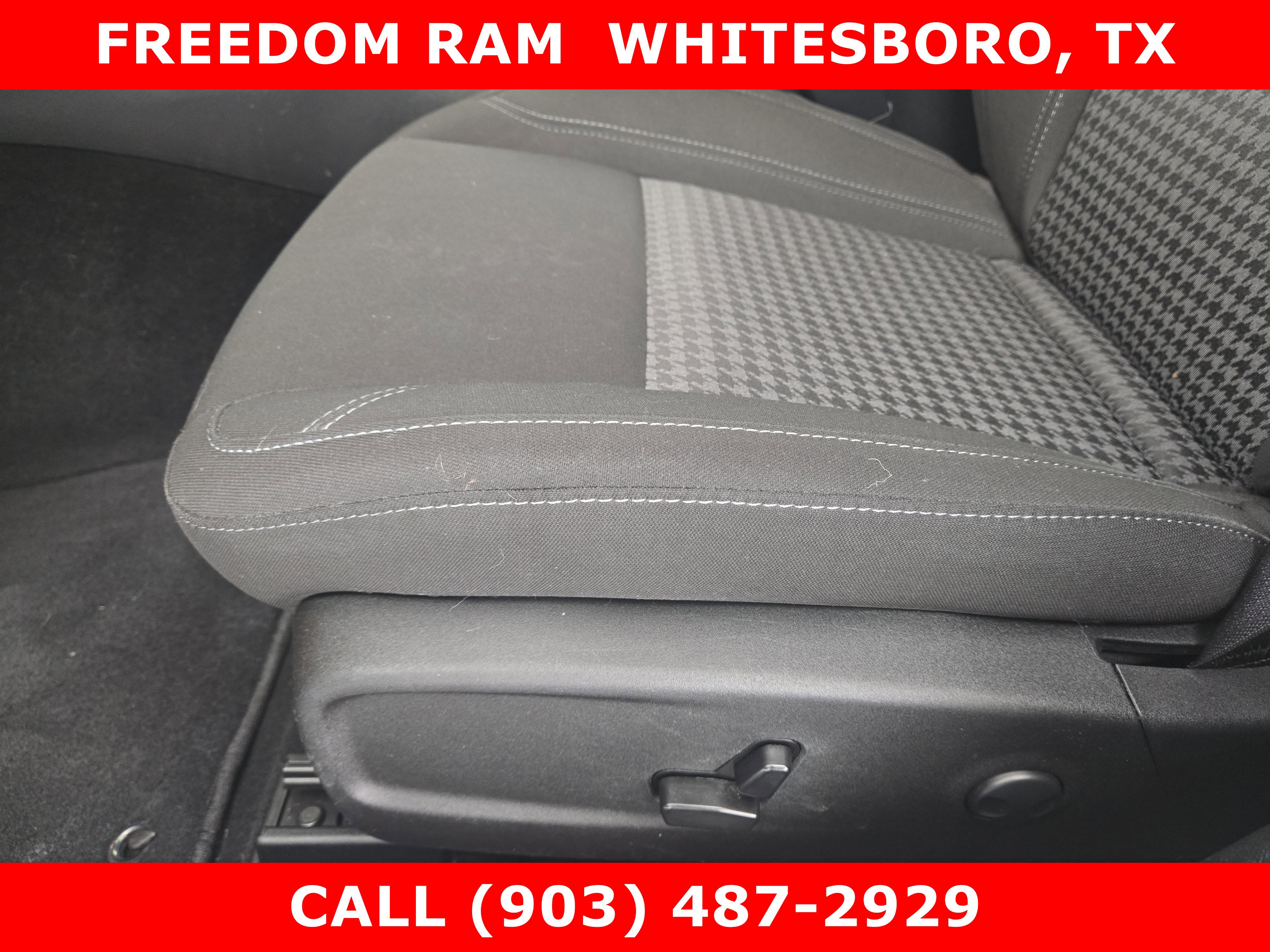 Used 2023 Dodge Charger SXT image 18