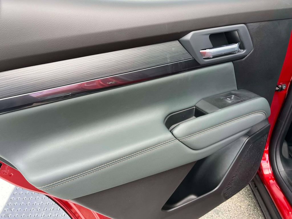 New 2026 GMC Terrain AT4 w/ LPO, Floor Liner Package image 15