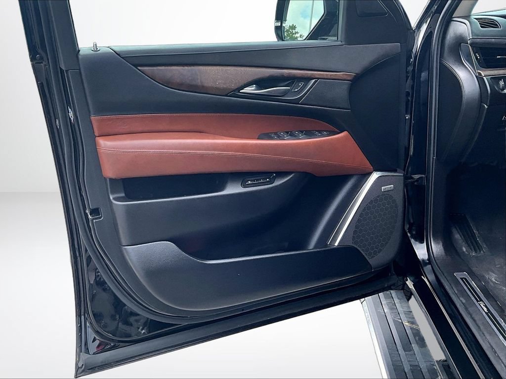 Used 2015 Cadillac Escalade Premium AWD/4WD image 24