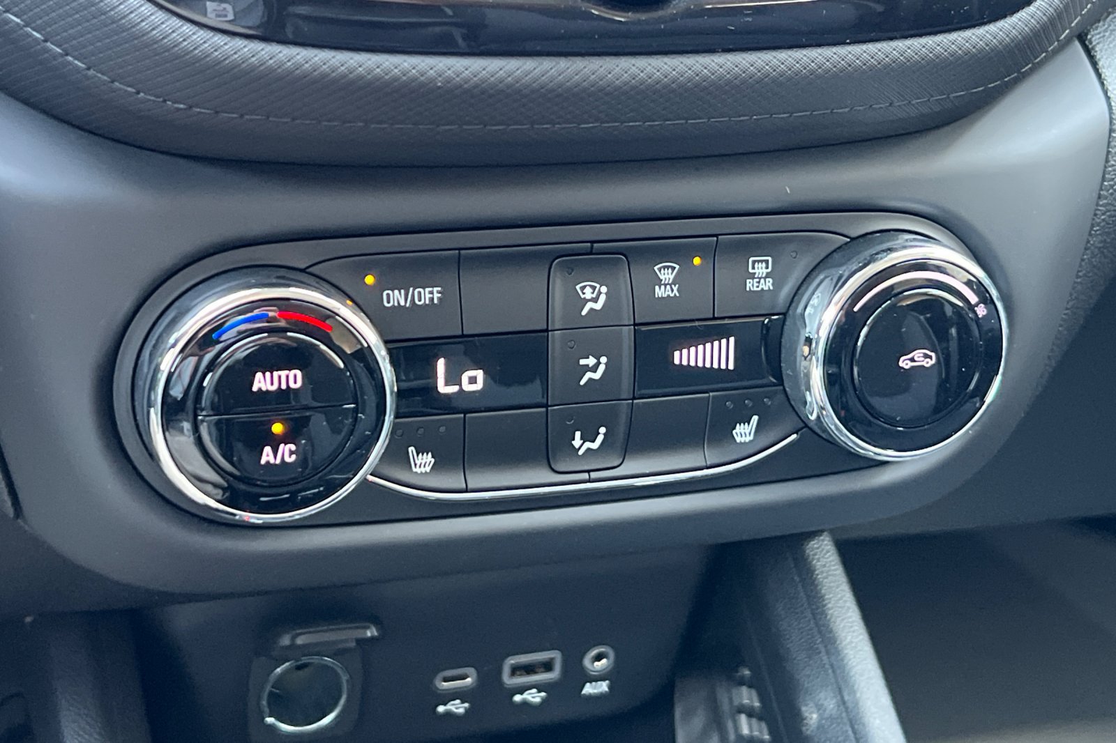 Used 2021 Chevrolet TrailBlazer LT w/ Convenience Package FWD image 26