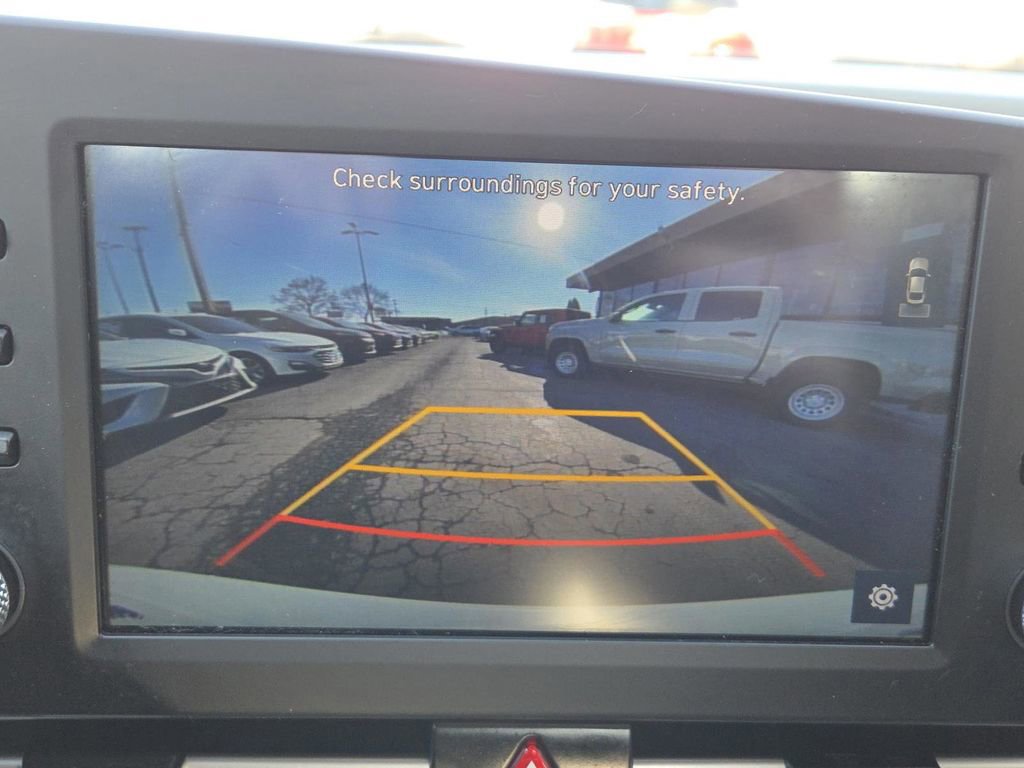 Used 2021 Hyundai Elantra SE image 6