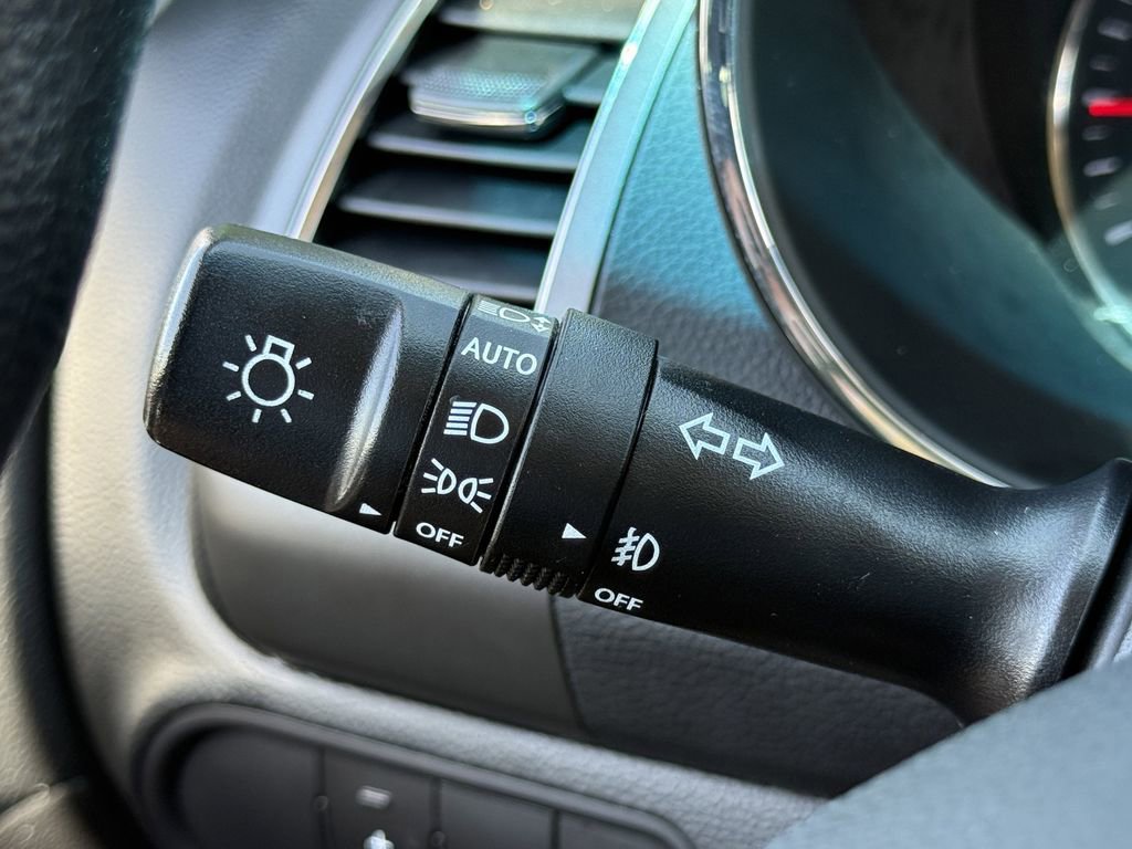 Used 2017 Kia Forte LX w/ LX Popular Plus Package image 21