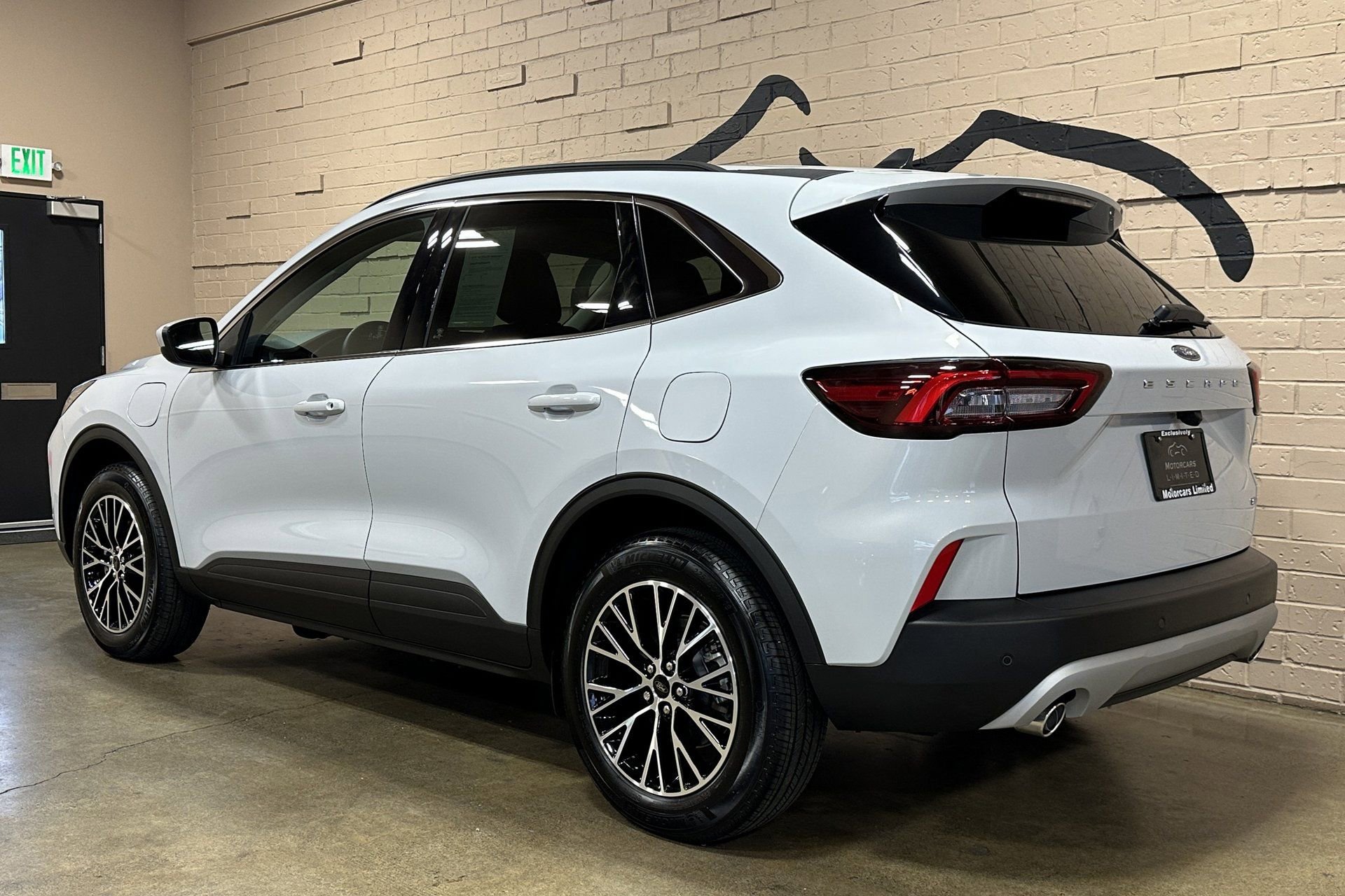 Used 2025 Ford Escape SE image 8