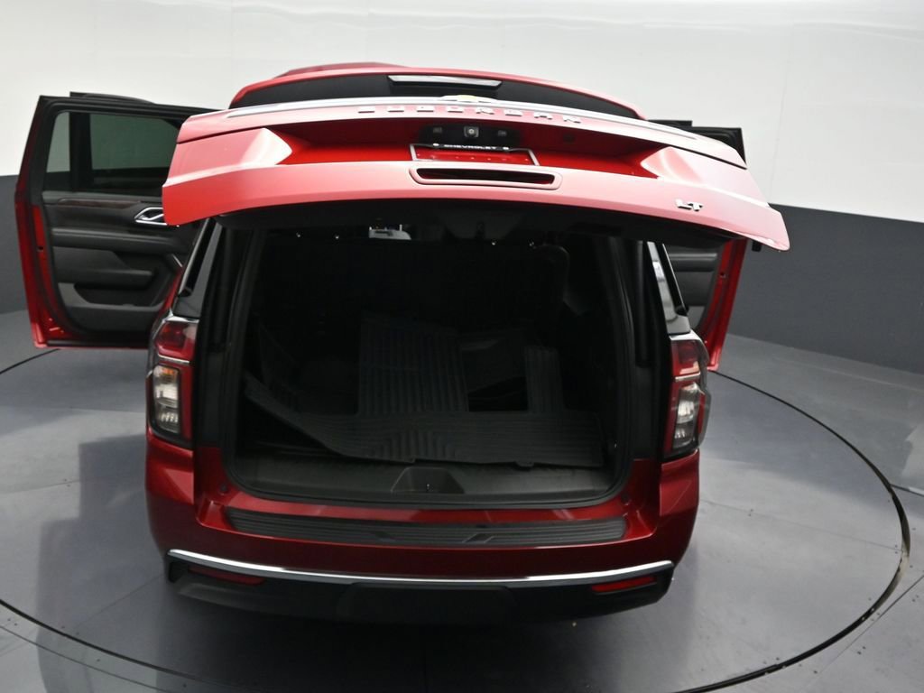 Used 2022 Chevrolet Suburban LT w/ LT Signature Package image 37