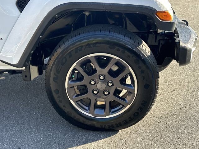 Certified 2023 Jeep Gladiator Overland image 14