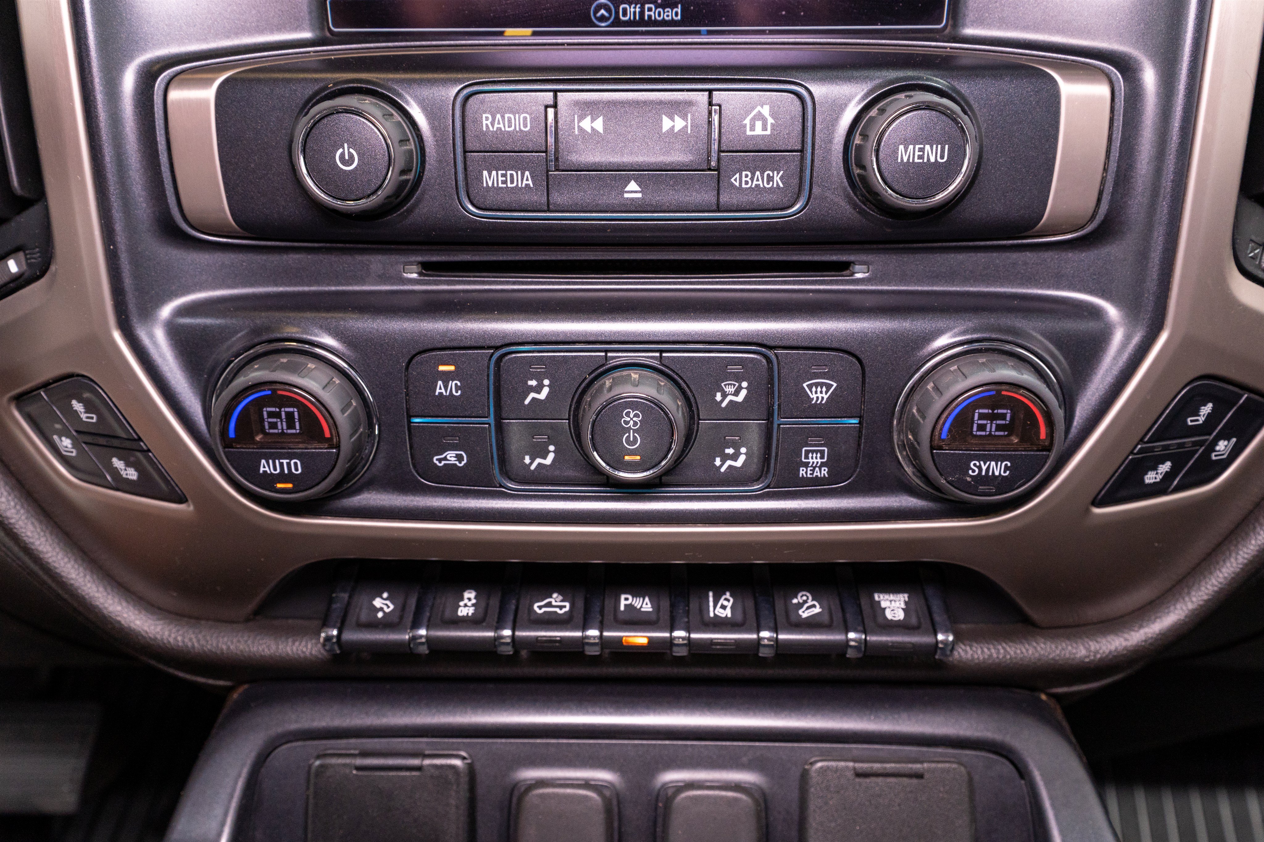 Used 2019 GMC Sierra 2500 Denali w/ Duramax Plus Package AWD/4WD image 24