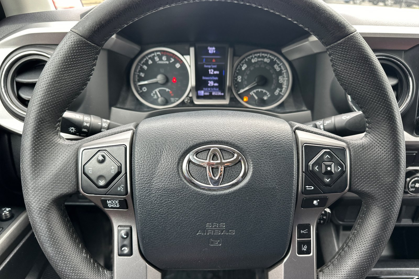 Used 2020 Toyota Tacoma SR5 RWD image 11