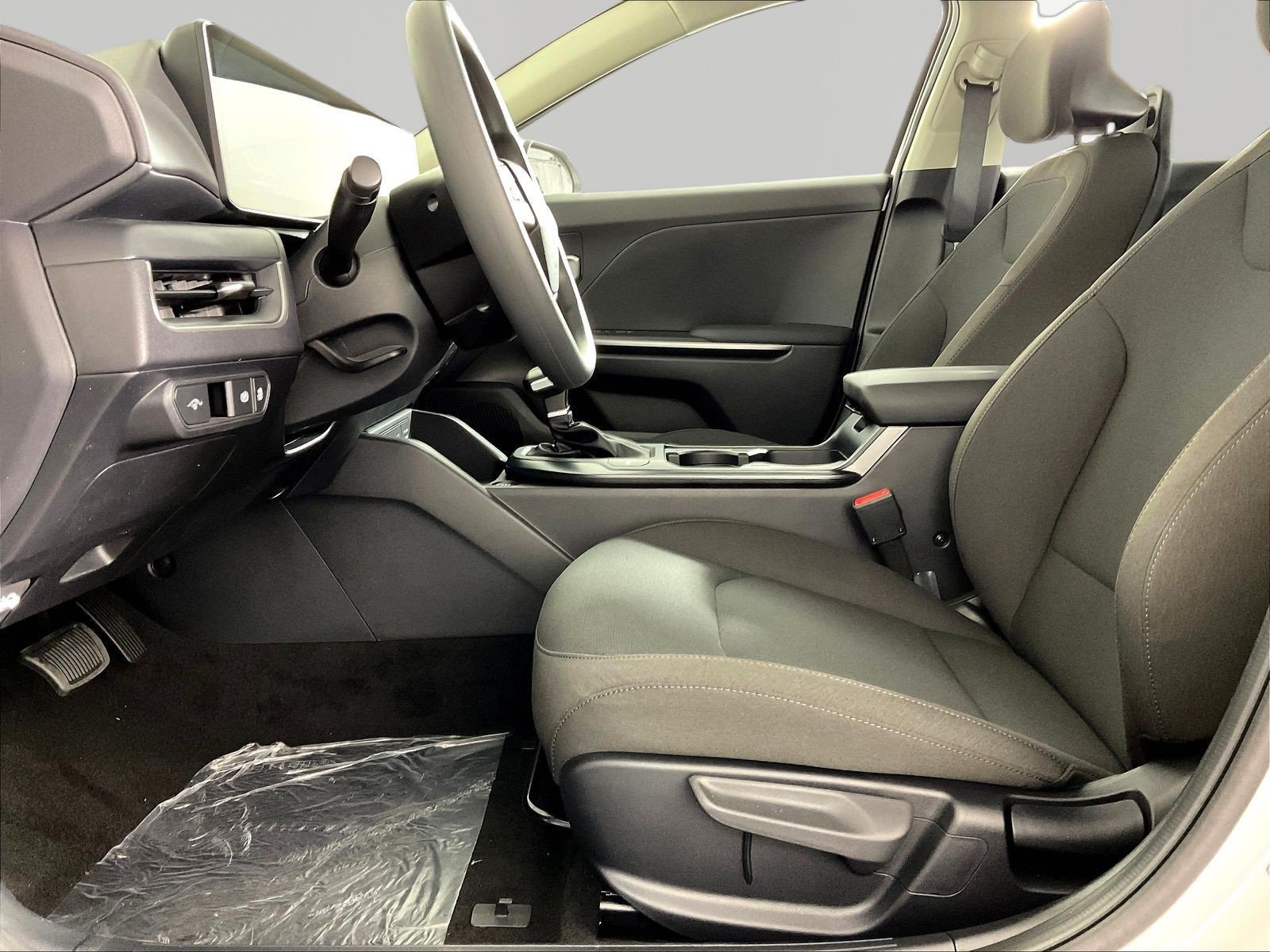 New 2026 Kia K4 FWD image 16