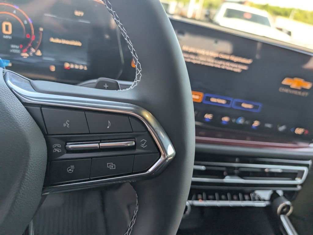 New 2026 Chevrolet Traverse Z71 w/ Enhanced Driving Package AWD/4WD image 17