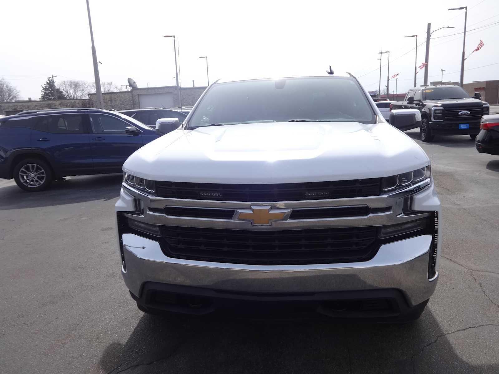 Used 2021 Chevrolet Silverado 1500 LT w/ Remote Start Package image 2