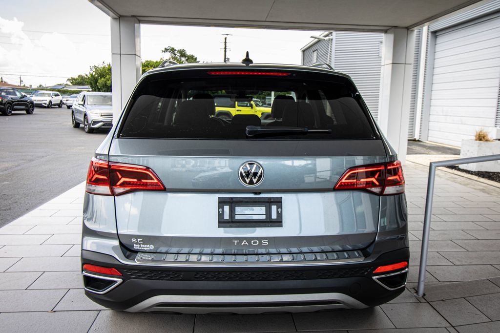 Certified 2023 Volkswagen Taos SE w/ Panoramic Sunroof Package FWD image 16
