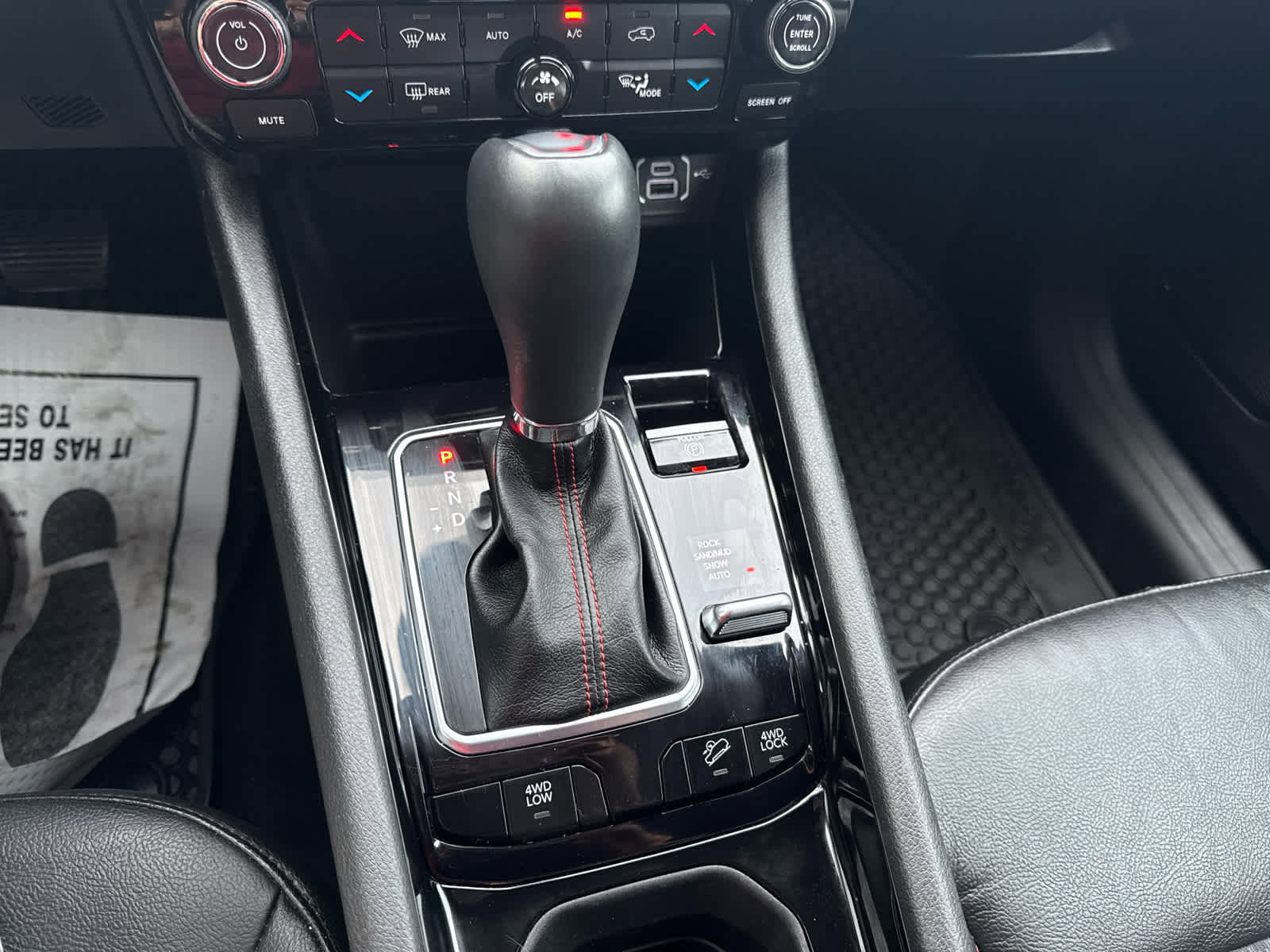 Used 2022 Jeep Compass Trailhawk w/ Trailhawk Convenience Group image 24