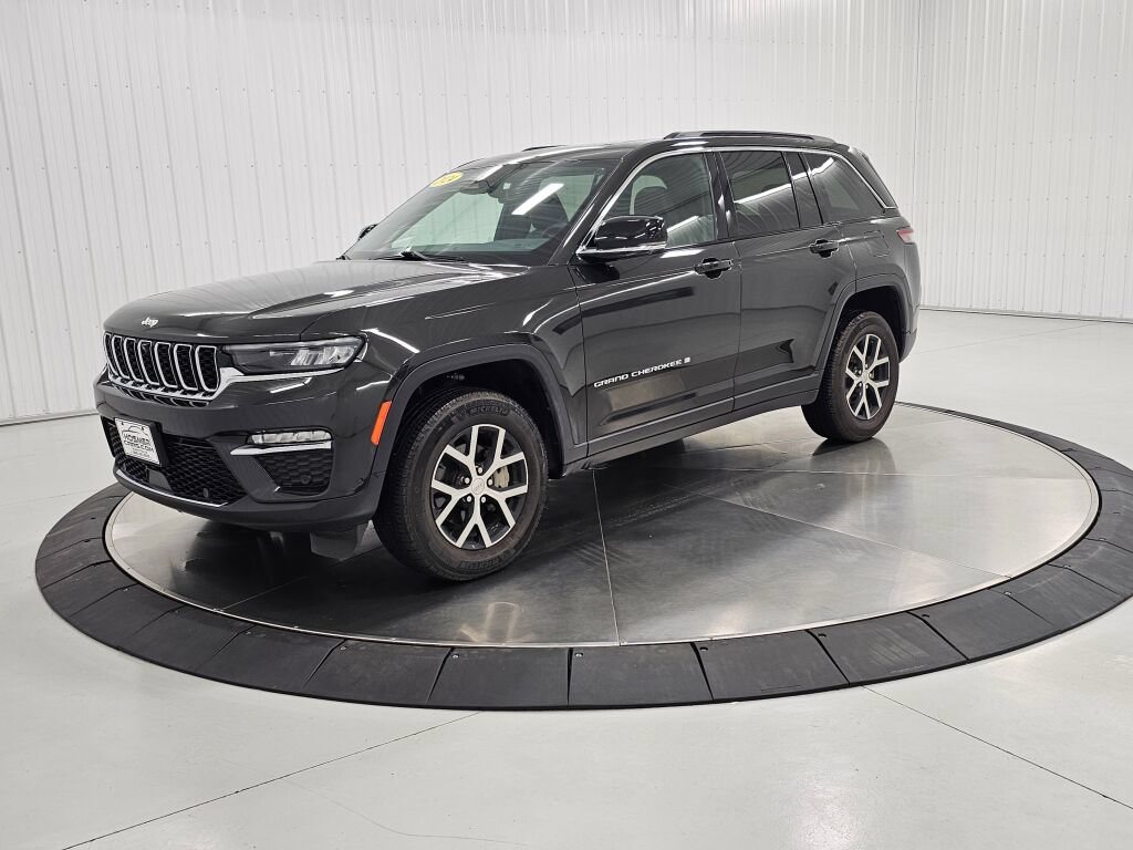 Used 2024 Jeep Grand Cherokee Limited w/ Luxury Tech Group II