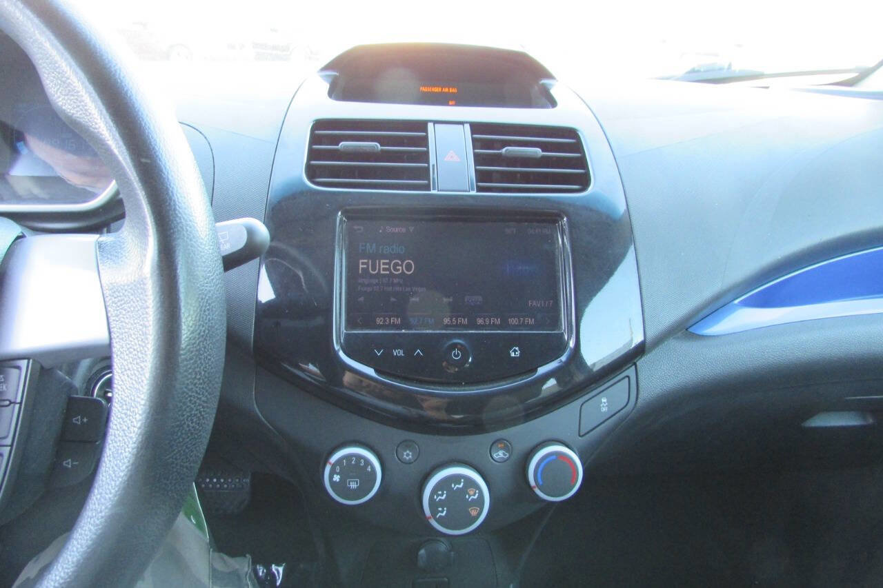 Used 2014 Chevrolet Spark LT image 31