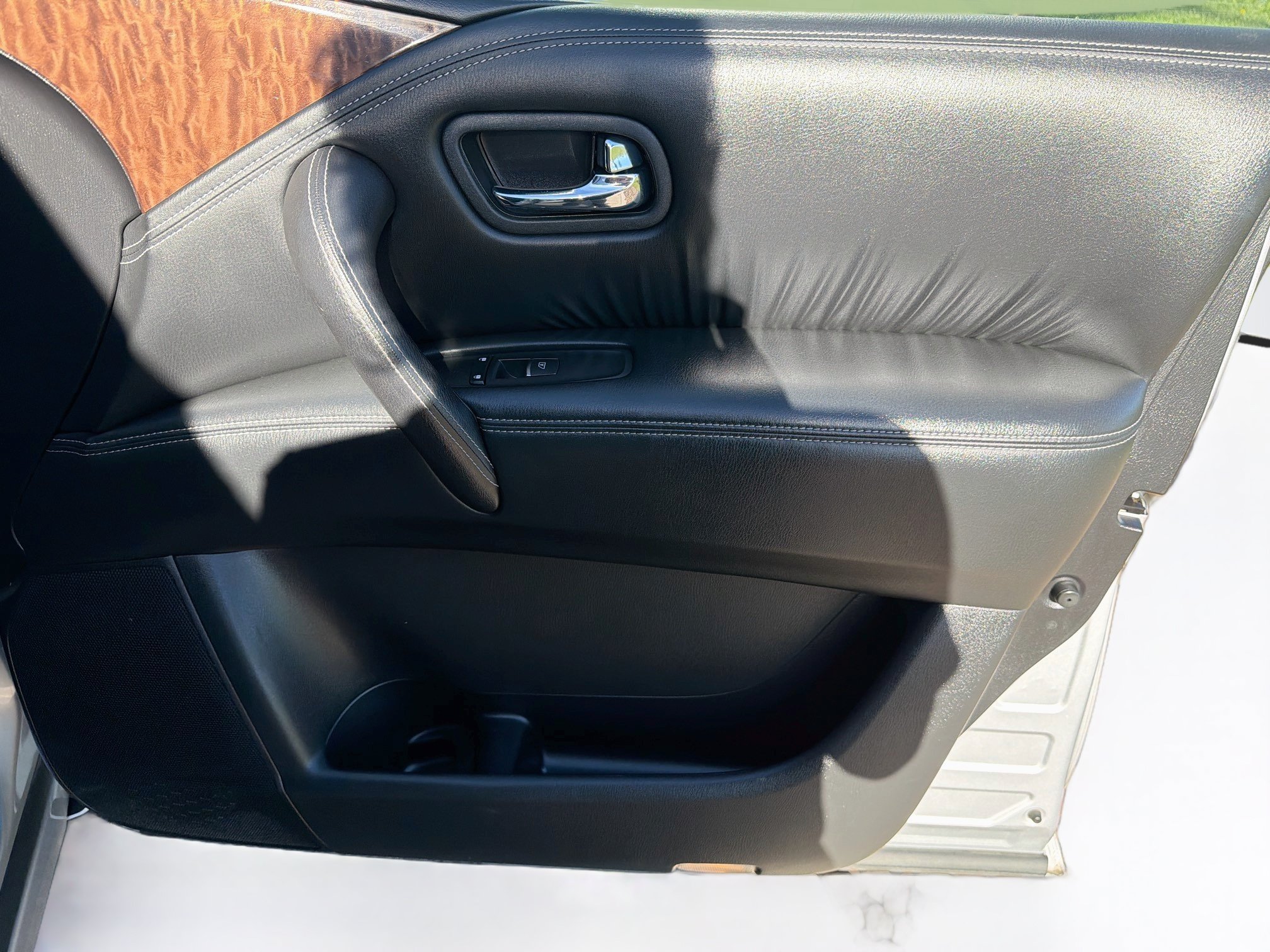 Used 2018 Nissan Armada SL w/ Moonroof Package AWD/4WD image 35