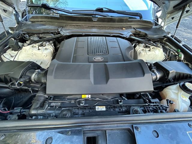 Used 2016 Land Rover Range Rover HSE image 43