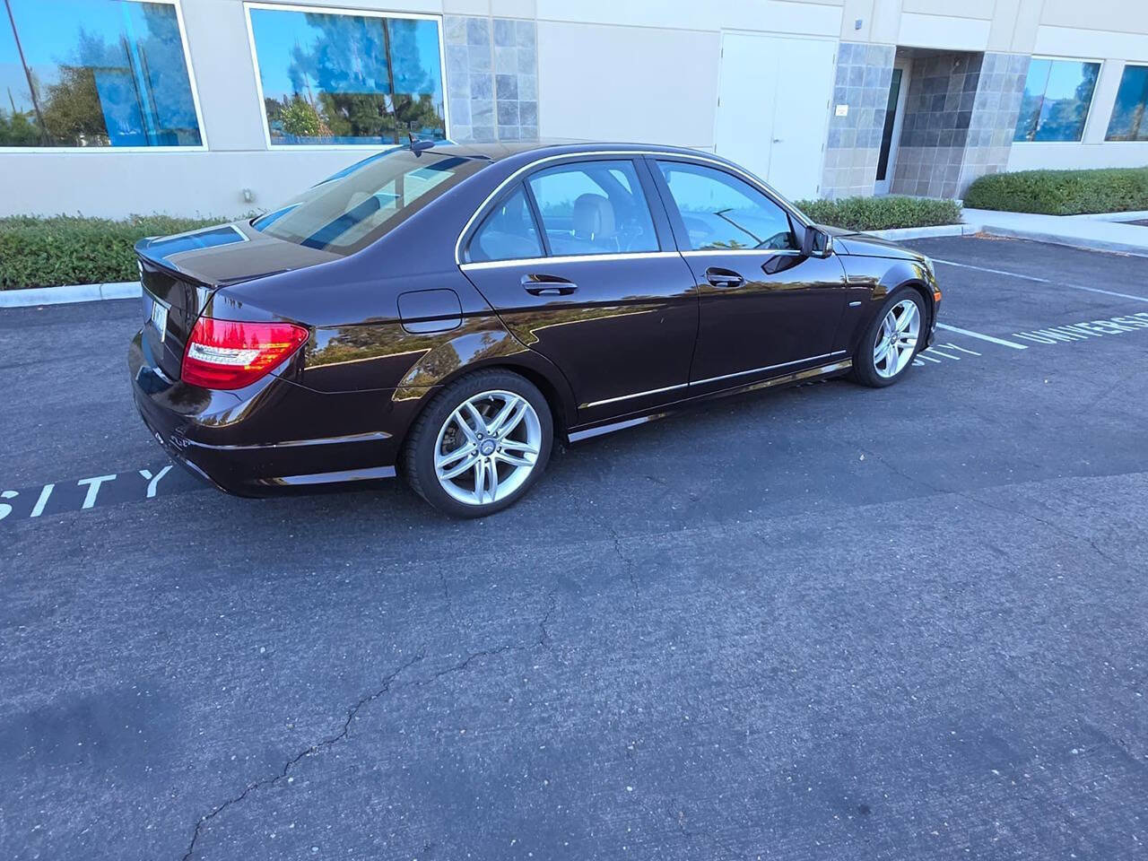 Used 2012 Mercedes-Benz C 250 Sedan image 26