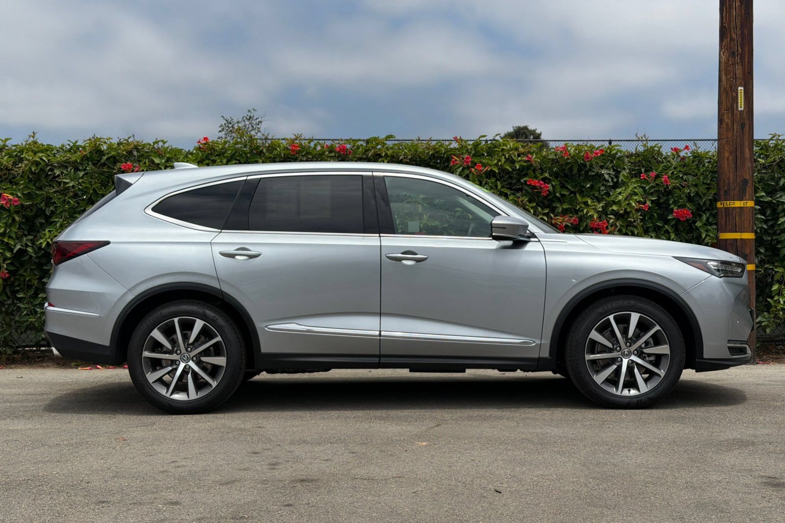 Used 2026 Acura MDX FWD w/ Technology Package image 3