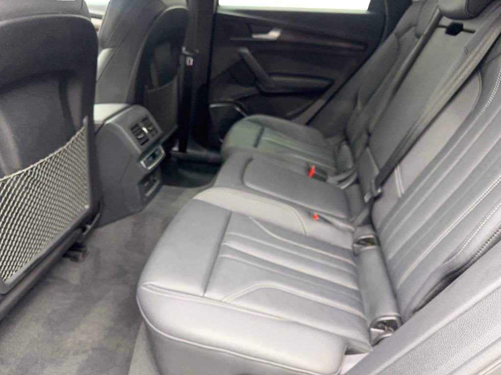 Used 2023 Audi Q5 2.0T Premium w/ Convenience Package image 34