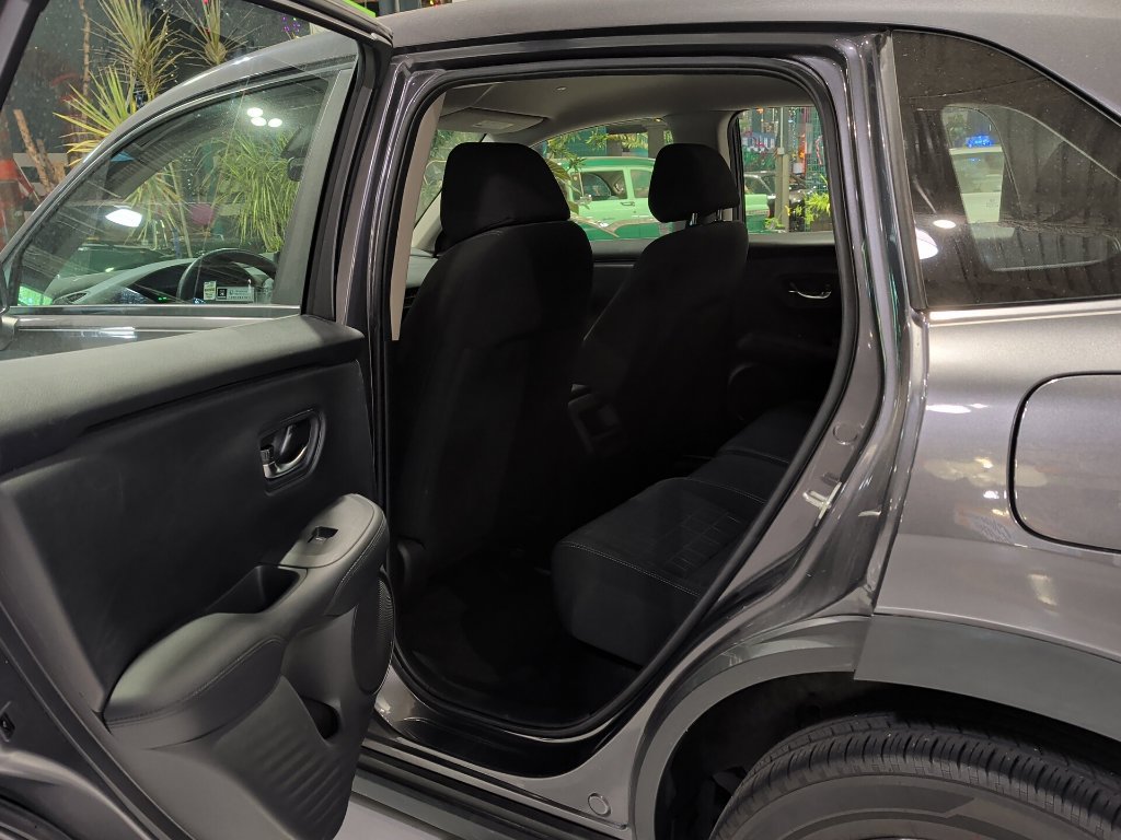 Used 2023 Honda HR-V LX image 13