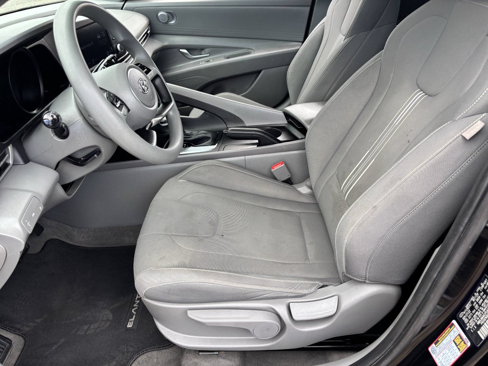 Used 2023 Hyundai Elantra SEL w/ Cargo Package FWD image 20