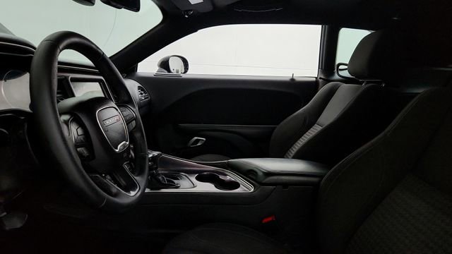 Used 2017 Dodge Challenger SXT w/ Driver Convenience Group image 12