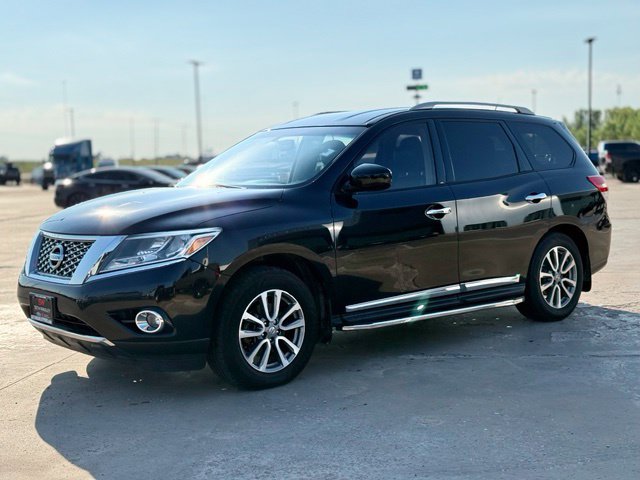 Used 2015 Nissan Pathfinder SL FWD image 3