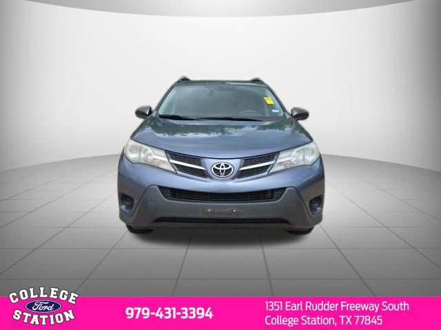Used 2014 Toyota RAV4 LE image 2