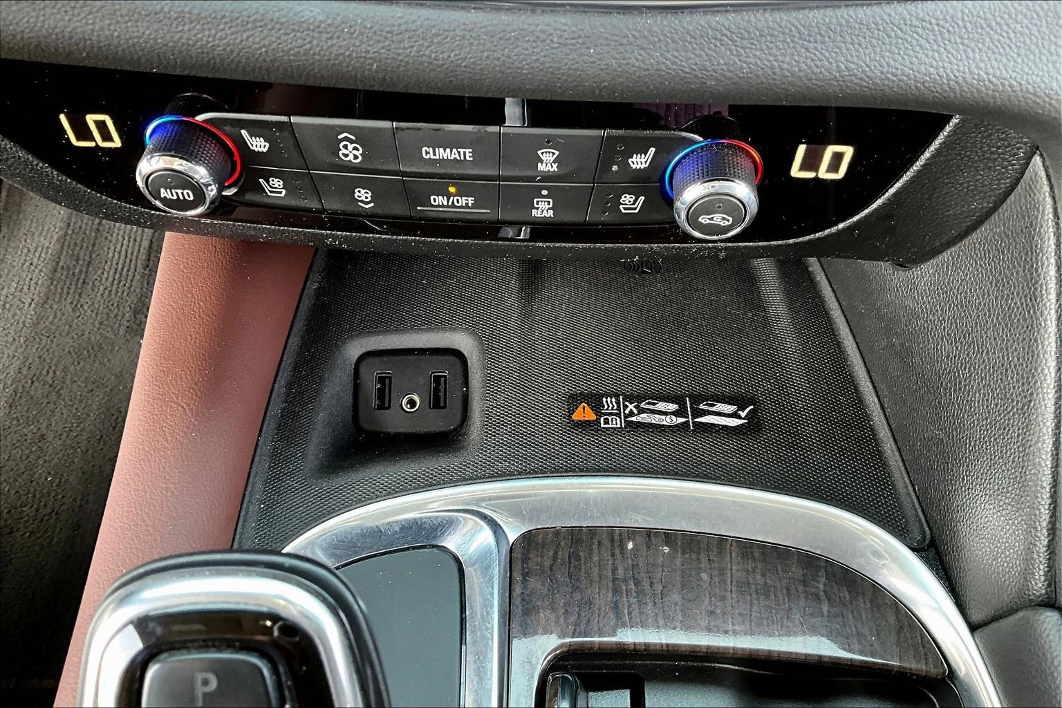 Used 2018 Buick Enclave Avenir w/ Avenir Technology Package image 26