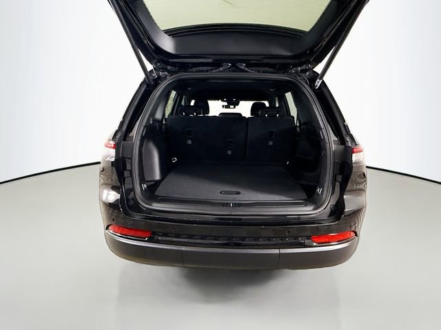 New 2025 Jeep Grand Cherokee Limited w/ Black Appearance Package AWD/4WD image 25