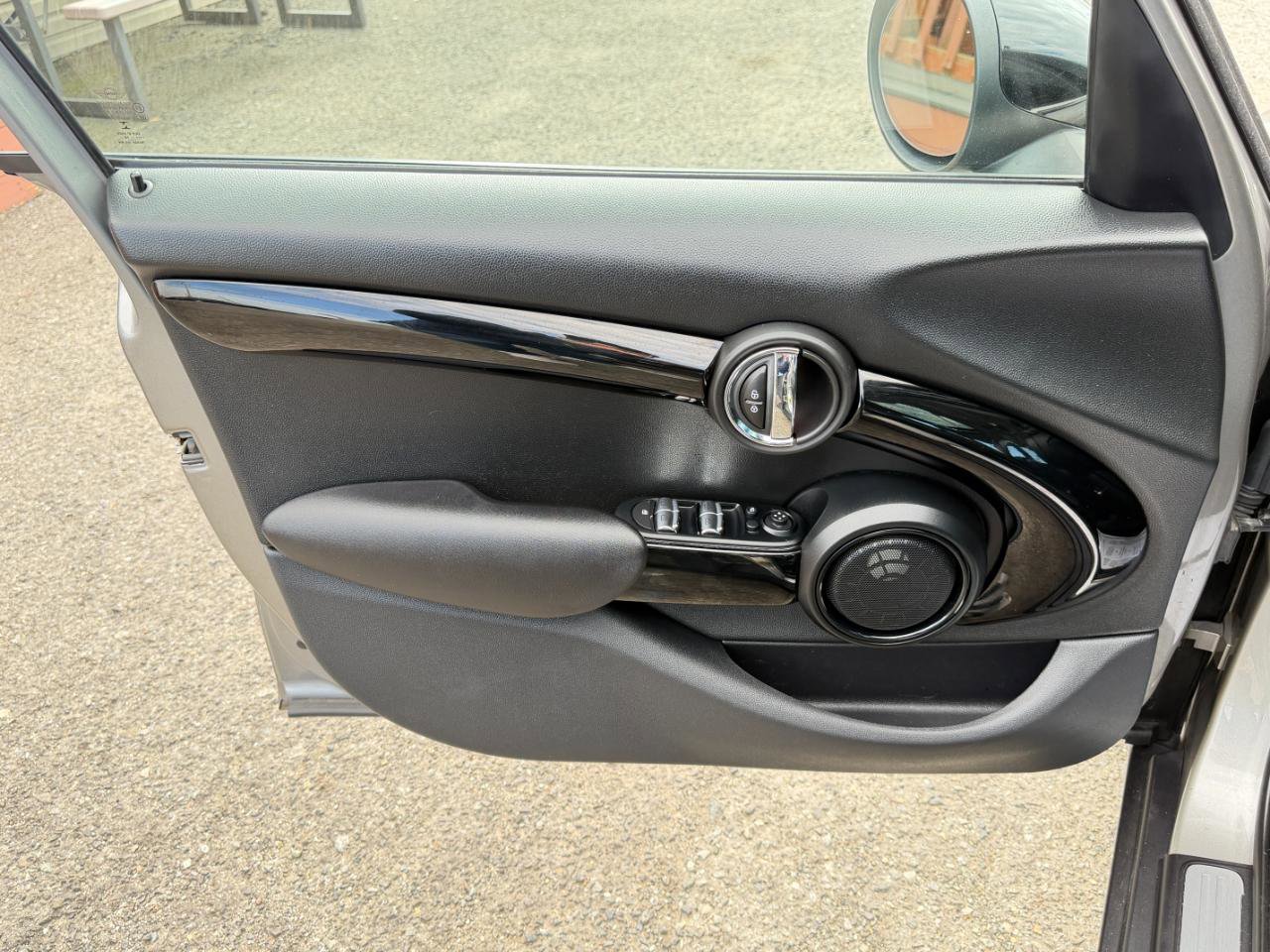 Used 2019 MINI Cooper S w/ Premium Package FWD image 15